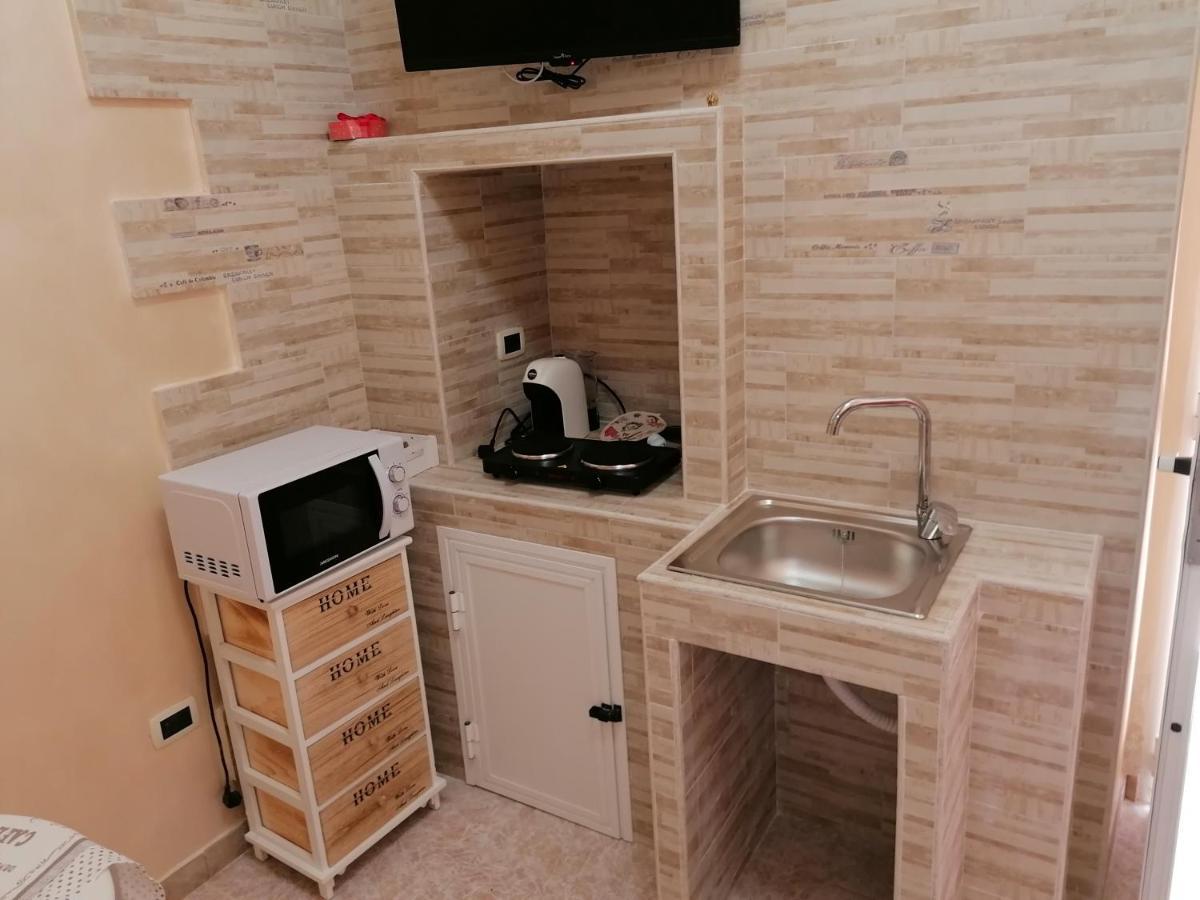 Impero Apartament Ostuniアパートメント エクステリア 写真